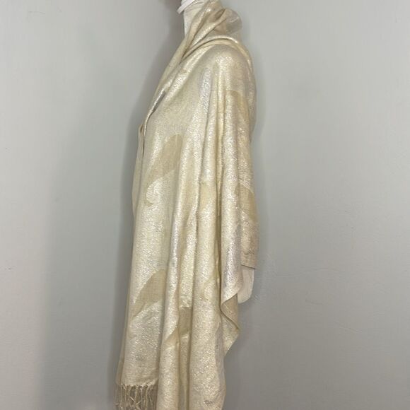 Bindya cream and metallic silver scarf.  Approx 28 inches & 80 inches long. - Picture 3 of 6